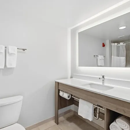 Holiday Inn Express & Suites Raleigh West - Lenovo Center By Ihg-3