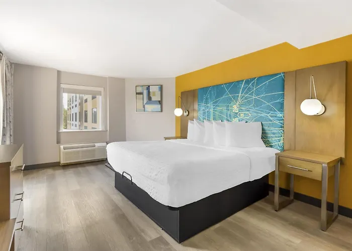 Best Western Plus Raleigh Crabtree Valley Hotel